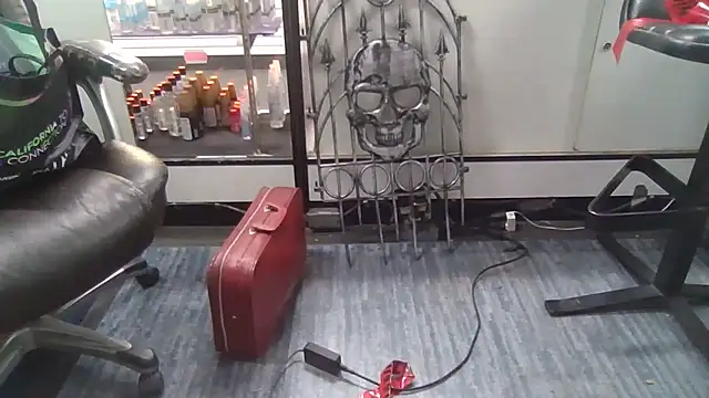 Snapshot of RawRyder8 chatting on October 8, 1:25 am RawRyder8 online show from October 8, 1:25 am