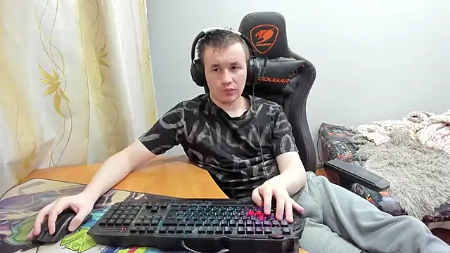 iliaskrislove online show from November 7, 12:54 am