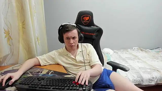 iliaskrislove online show from February 1, 9:13 pm