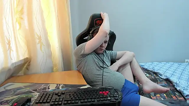 iliaskrislove online show from May 4, 4:52 am