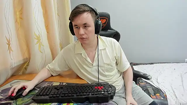 iliaskrislove online show from May 11, 4:04 pm