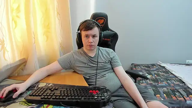 iliaskrislove online show from May 15, 11:56 pm
