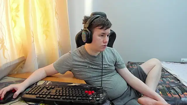 iliaskrislove online show from May 16, 12:18 am