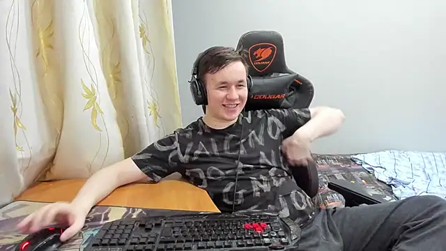iliaskrislove online show from May 26, 8:49 pm