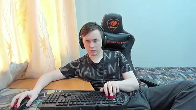 iliaskrislove online show from May 28, 5:49 am