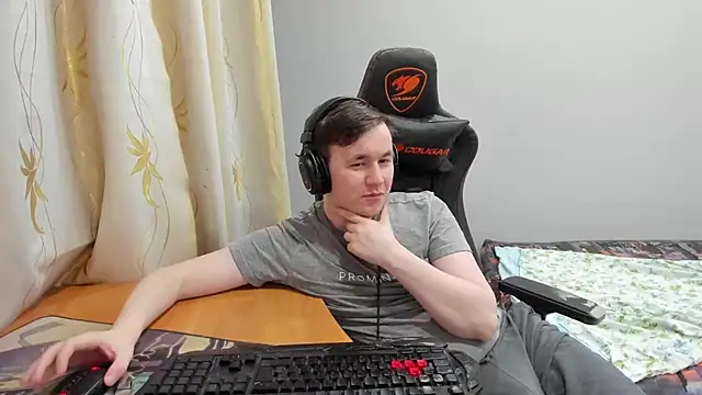 iliaskrislove online show from June 2, 6:43 pm