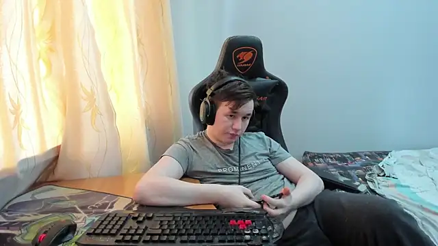 iliaskrislove online show from June 7, 12:53 pm