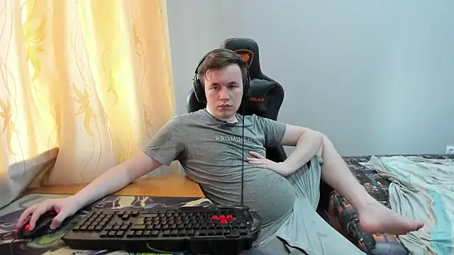 iliaskrislove online show from June 16, 3:14 pm