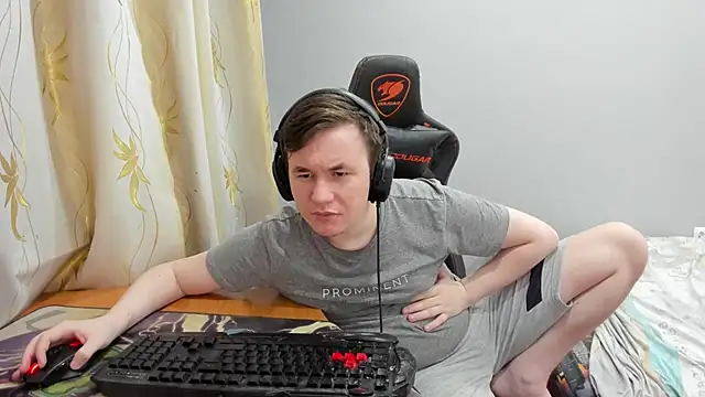 iliaskrislove online show from June 17, 9:27 pm