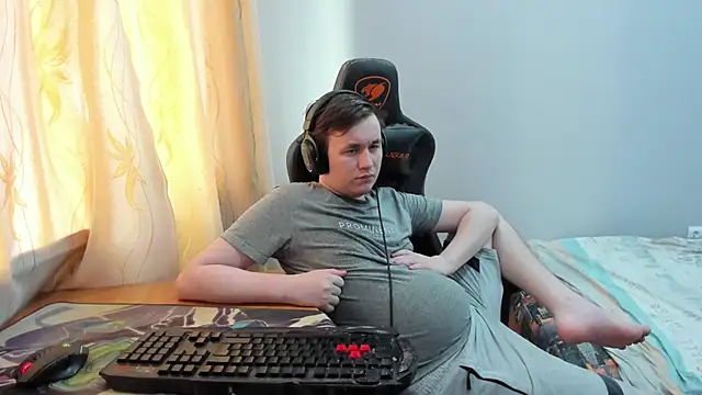 iliaskrislove online show from June 22, 3:25 am