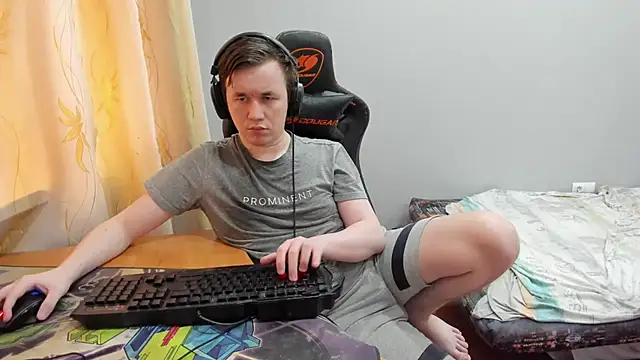 iliaskrislove online show from June 30, 1:45 pm