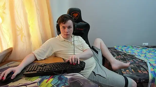iliaskrislove online show from July 16, 6:19 am