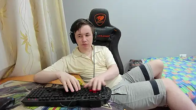 iliaskrislove online show from July 16, 10:49 pm