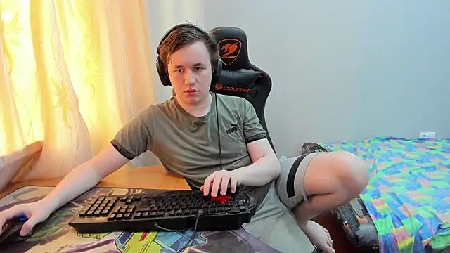 iliaskrislove online show from July 23, 1:58 am