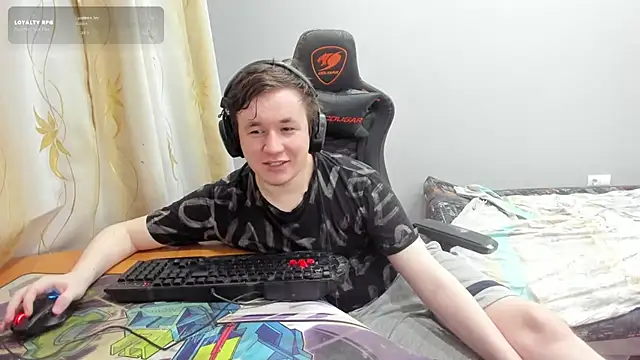 iliaskrislove online show from July 28, 8:52 pm