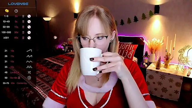 Aemilia  online show from December 22, 8:55 am