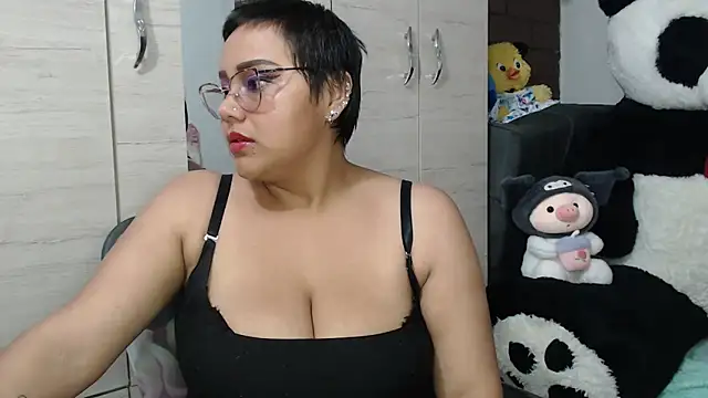 Snapshot of SWEETT_CORY chatting on December 14, 2:50 am SWEETT CORY online show from December 14, 2:50 am