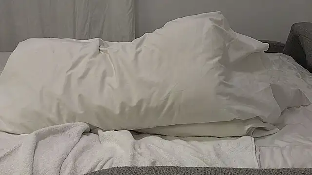 ximenawilliamss online show from March 16, 1:27 pm