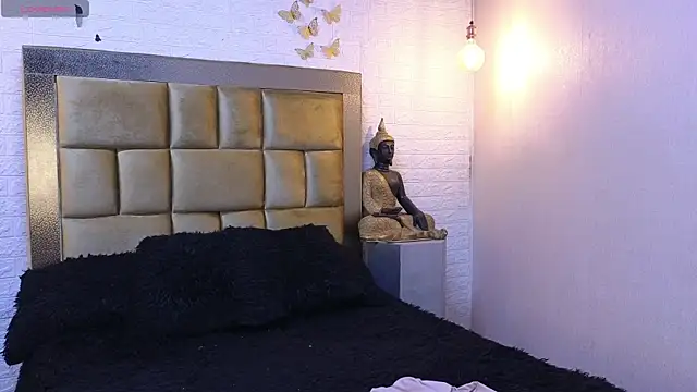 ximenawilliamss online show from September 27, 9:42 pm