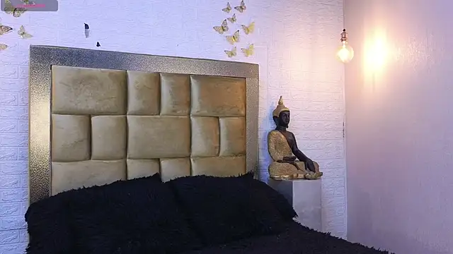 ximenawilliamss online show from November 12, 8:52 pm