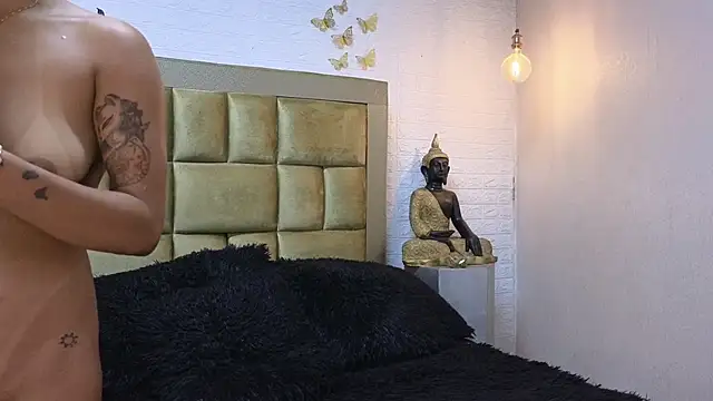 ximenawilliamss online show from June 22, 7:44 pm