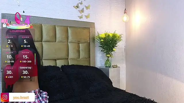 ximenawilliamss online show from July 25, 9:01 pm