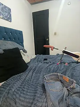 Snapshot of antonelaswete02 chatting on March 14, 2:20 am antonelaswete02 online show from March 14, 2:20 am