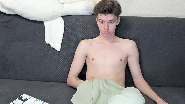 Snapshot of Liam_sexy1 chatting on November 25, 1:11 pm Liam sexy1 online show from November 25, 1:11 pm