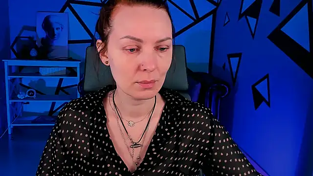 VandaRossi online show from December 20, 8:10 am