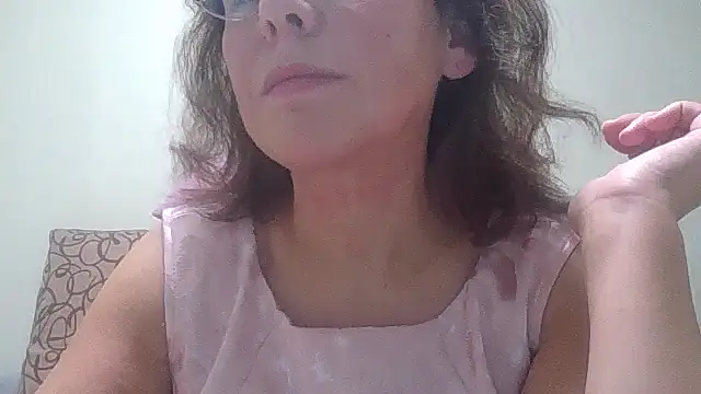 Snapshot of HollyJewel chatting on November 5, 6:08 pm HollyJewel online show from November 5, 6:08 pm