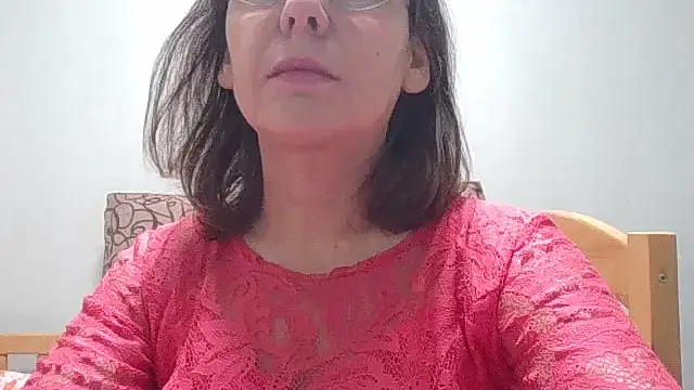 Snapshot of HollyJewel chatting on December 15, 3:27 pm HollyJewel online show from December 15, 3:27 pm