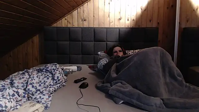 Snapshot of BoeseMoni1998 chatting on February 9, 6:05 pm BoeseMoni1998 online show from February 9, 6:05 pm