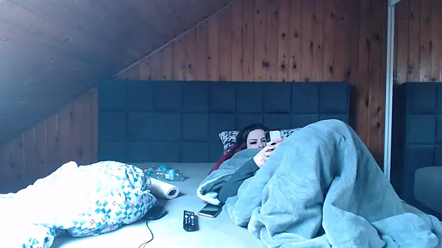 Snapshot of BoeseMoni1998 chatting on February 14, 12:57 pm BoeseMoni1998 online show from February 14, 12:57 pm