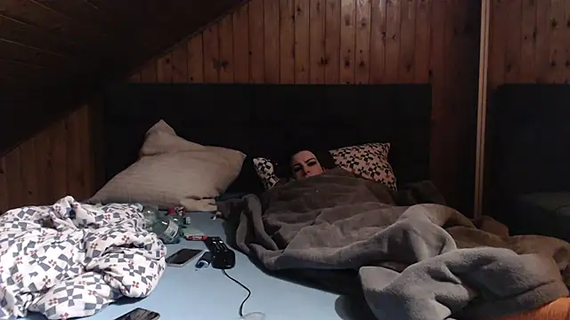 Snapshot of BoeseMoni1998 chatting on March 2, 9:22 pm BoeseMoni1998 online show from March 2, 9:22 pm