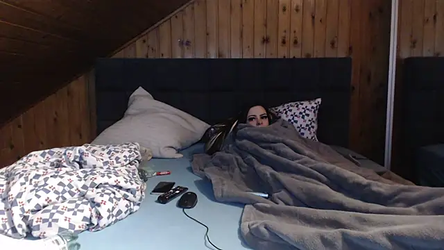 Snapshot of BoeseMoni1998 chatting on March 5, 8:21 pm BoeseMoni1998 online show from March 5, 8:21 pm