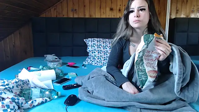 Snapshot of BoeseMoni1998 chatting on March 17, 11:00 am BoeseMoni1998 online show from March 17, 11:00 am