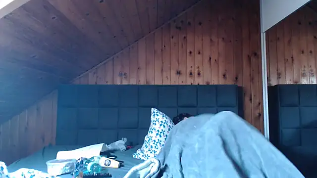 Snapshot of BoeseMoni1998 chatting on March 20, 8:09 am BoeseMoni1998 online show from March 20, 8:09 am