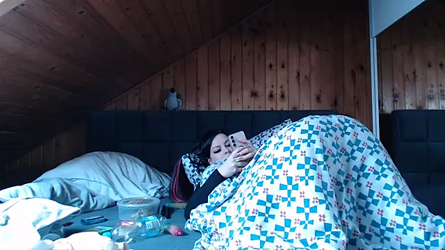 Snapshot of BoeseMoni1998 chatting on October 22, 1:00 pm BoeseMoni1998 online show from October 22, 1:00 pm