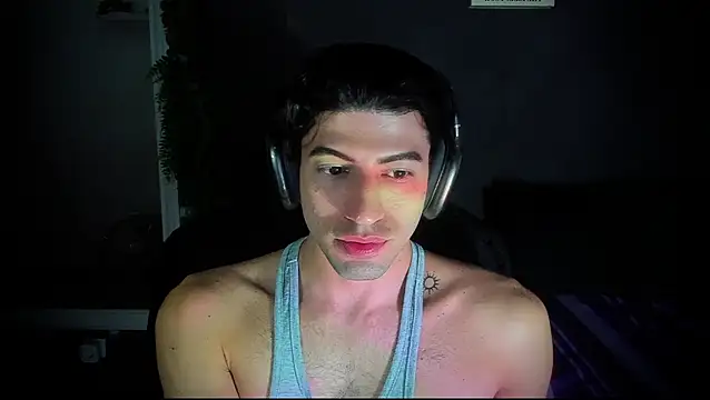 Snapshot of newjeff chatting on October 24, 8:38 pm newjeff online show from October 24, 8:38 pm