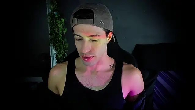 Snapshot of newjeff chatting on November 13, 4:06 pm newjeff online show from November 13, 4:06 pm