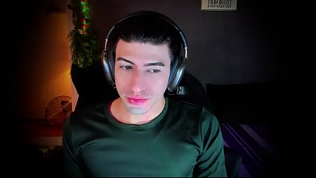 Snapshot of newjeff chatting on November 20, 8:30 pm newjeff online show from November 20, 8:30 pm