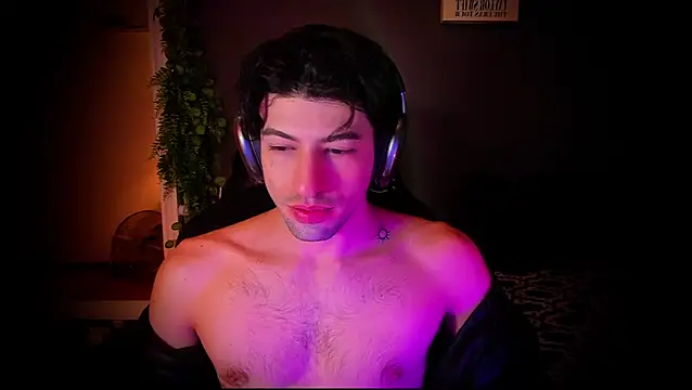 Snapshot of newjeff chatting on November 25, 10:43 pm newjeff online show from November 25, 10:43 pm