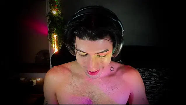 Snapshot of newjeff chatting on December 2, 1:44 am newjeff online show from December 2, 1:44 am