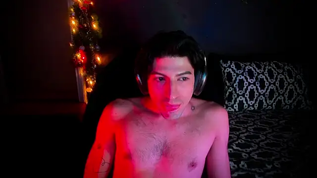 Snapshot of newjeff chatting on December 20, 12:40 am newjeff online show from December 20, 12:40 am