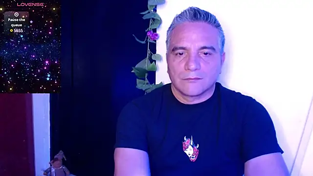 golden punisher online show from January 14, 5:30 am