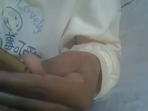 Snapshot of Sweet_crushy chatting on December 3, 7:27 am Sweet crushy online show from December 3, 7:27 am