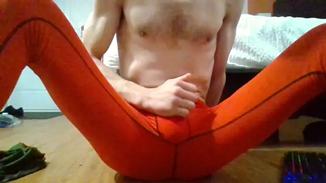 Snapshot of slendt94 chatting on January 18, 7:39 pm slendt94 online show from January 18, 7:39 pm