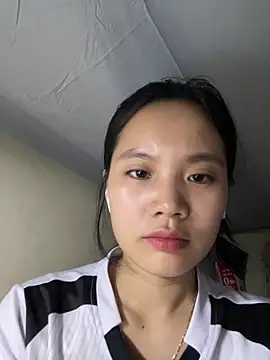 Snapshot of Be-MyMy chatting on March 21, 8:19 am Be-MyMy online show from March 21, 8:19 am