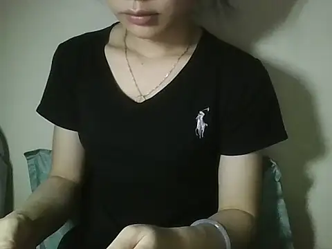 Snapshot of Be-MyMy chatting on April 12, 5:56 am Be-MyMy online show from April 12, 5:56 am