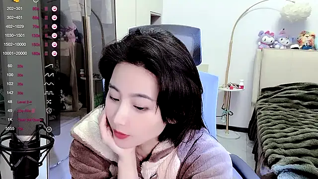 FeiFei-babe online show from February 19, 8:41 pm